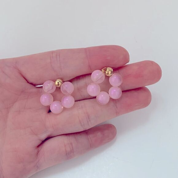 🌸Cutie Pink  Glass Hoops - Picture 4 of 6